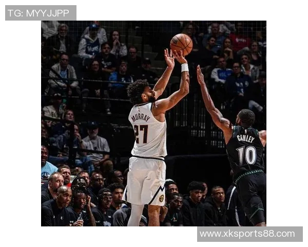 穆雷火力全开29投16中砍下43分6篮板三分球命中率高达55 穆雷火力全开29投16中砍下43分6篮板三分球命中率高达55