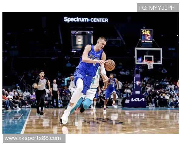 东契奇季前赛表现出色轻松砍下31分5板9助展现瘦身效果