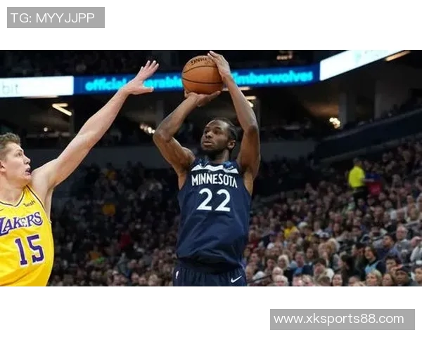 维金斯迎来生涯第700场比赛得分上双场均185分展现稳定表现